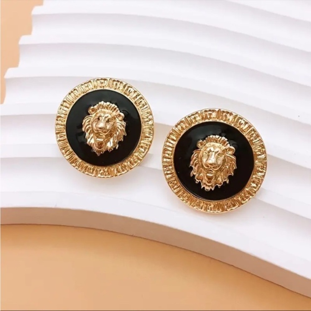 Gold Black Lion Head Stud Earrings Vintage Medallion Statement Jewelry NWT